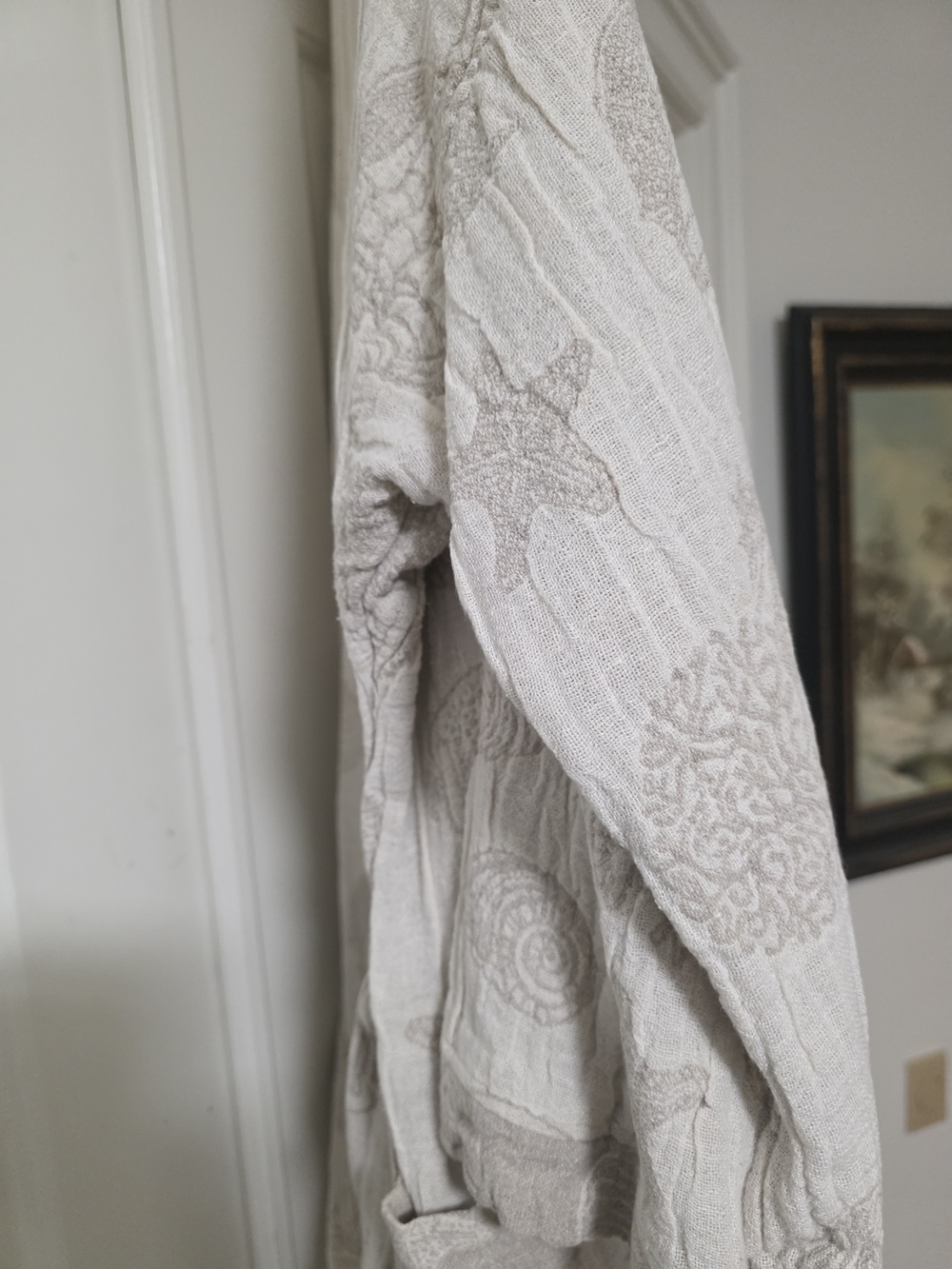 Light Beige Shell-Print Women's Robe - Picture 7 of 7